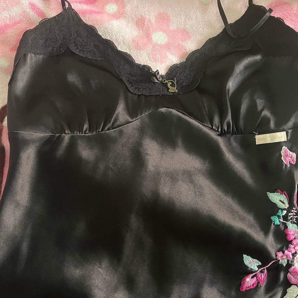 black baby phat embroidered cami with lace detailing 💋